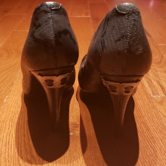 Tory Burch Snakeskin Jude Pump - Picture 2 of 8